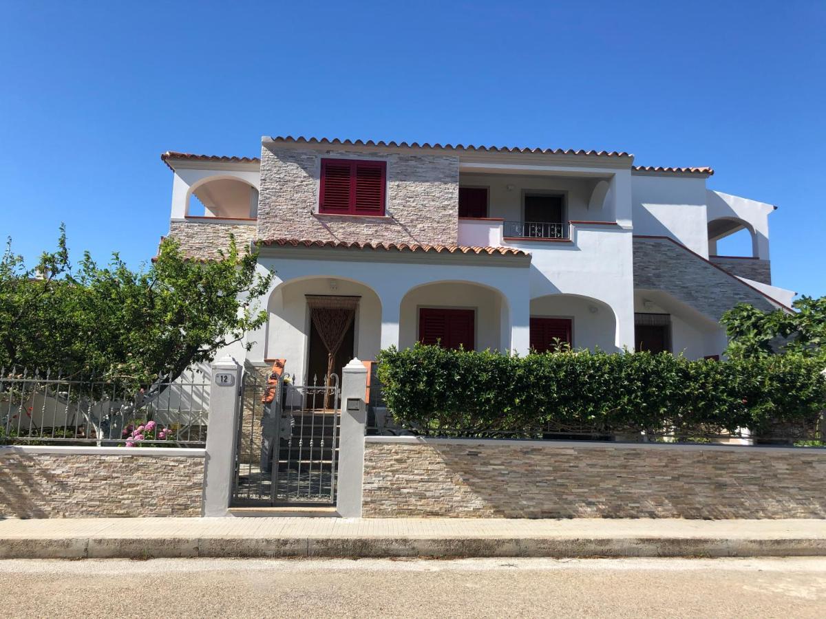 Appartamento In Villa Andreina Орозей Екстер'єр фото
