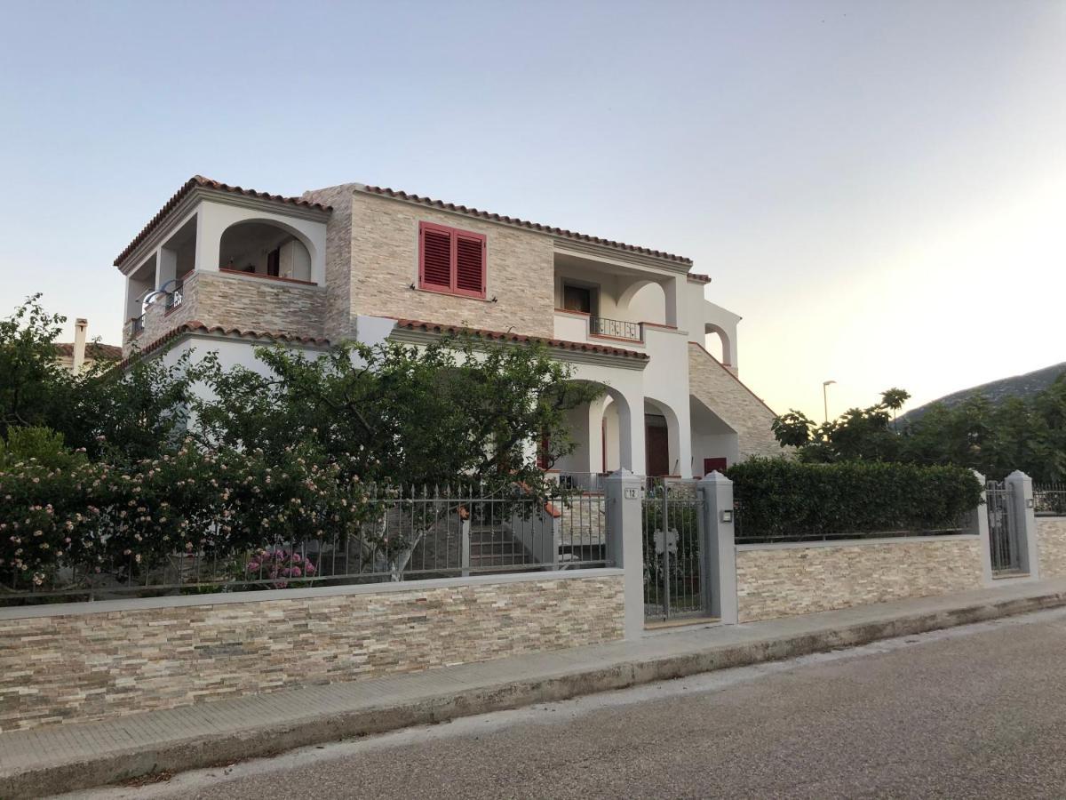 Appartamento In Villa Andreina Орозей Екстер'єр фото