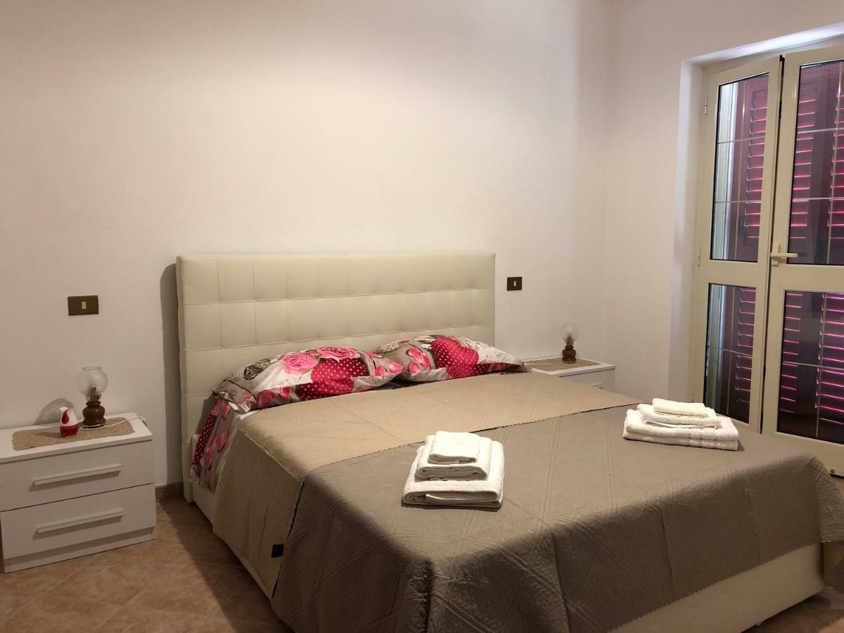 Appartamento In Villa Andreina Орозей Екстер'єр фото