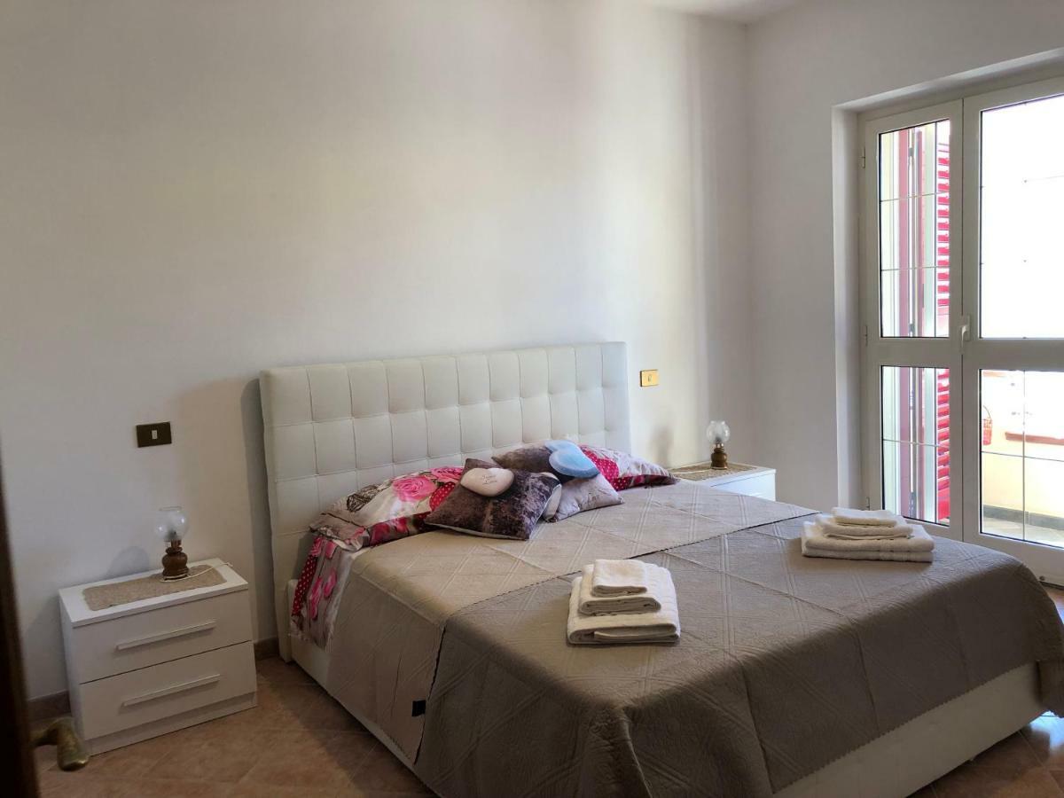 Appartamento In Villa Andreina Орозей Екстер'єр фото