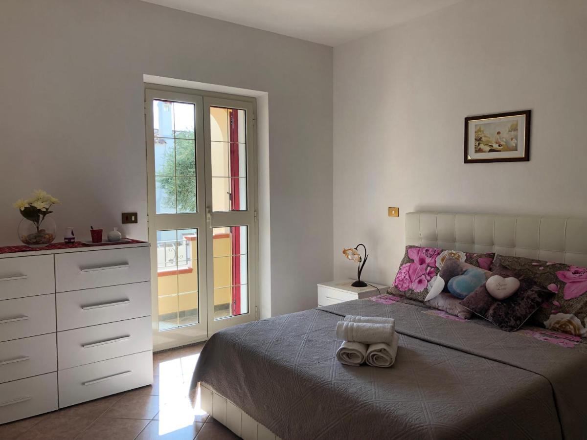 Appartamento In Villa Andreina Орозей Екстер'єр фото