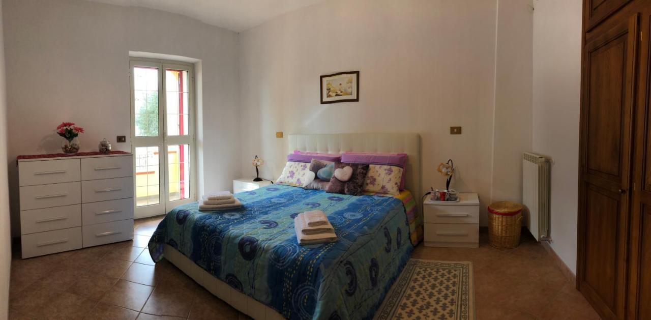 Appartamento In Villa Andreina Орозей Екстер'єр фото
